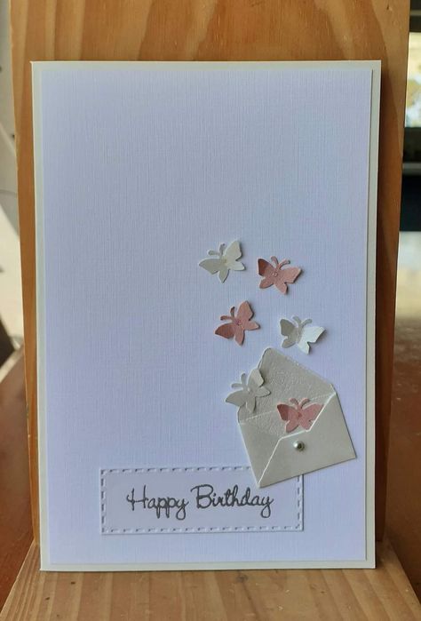 Birthday Card Female Handmade, Simple Bday Card, Butterfly Birthday Cards, Idee Cricut, Birthday Card Craft, Homemade Birthday Cards, Bday Cards, Quilling Cards, Birthday Cards Diy