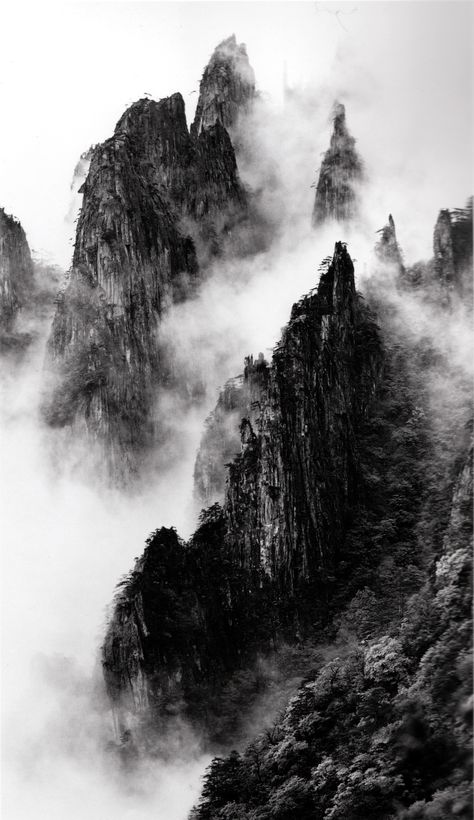 #069 18 Disciples of Buddha down mountain ridges, taken at Dawn Pavillion, May 1984, 3 PM Misty Scenery, Zhangjiajie China, Yellow Mountains, Huangshan, Zhangjiajie, Black And White Photo Wall, Art Chinois, Painting Collection, Chinese Brush