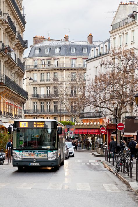 Public Transportation Photography, City From Above, Best Library, Street Pictures, Paris Architecture, Street Stock, The Seine, Paris Street, Saint Germain