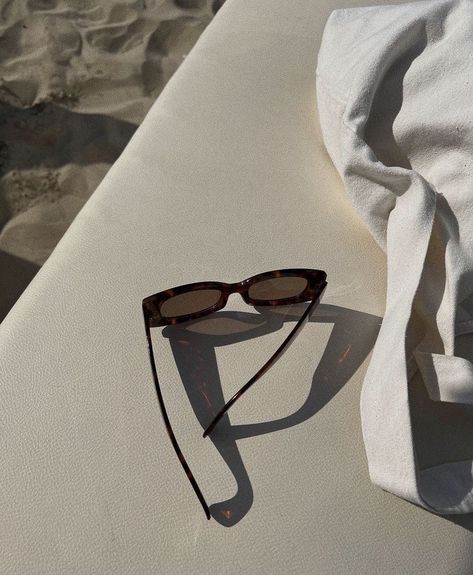 Cream Aesthetic, Samar, Beige Aesthetic, Rectangle Sunglasses, Aesthetic Images, White Aesthetic, Aesthetic Photo, Summer Aesthetic, Instagram Feed