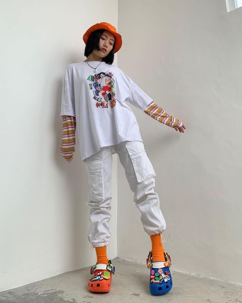 Colorful Cool Outfits, Colorful Urban Fashion, Streetwear Fashion Colorful, Colorful Streetwear, Asian Streetwear, Outfit Korean Style, Ooty, Quirky Fashion, Future Outfit