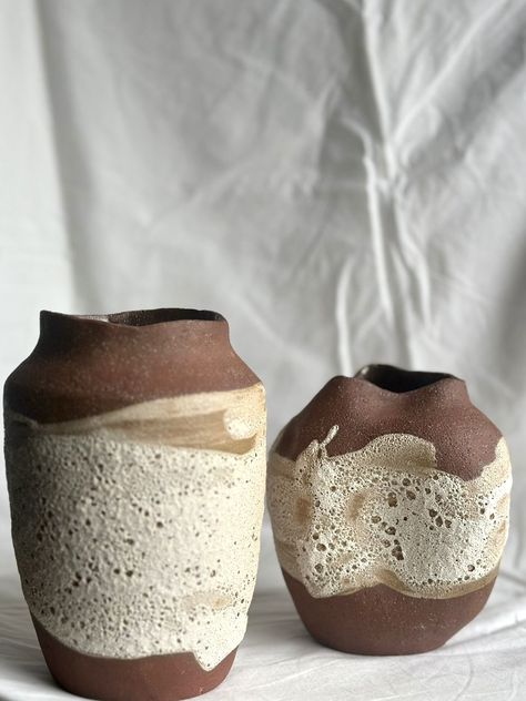 Ceramic Pottery Vases, Red Clay Pottery Ideas, Pottery Vases Handmade, Red Clay Pottery, Rustic Tableware, Vases Pottery, Ceramics Pottery Vase, Glaze Ideas, Pottery Design