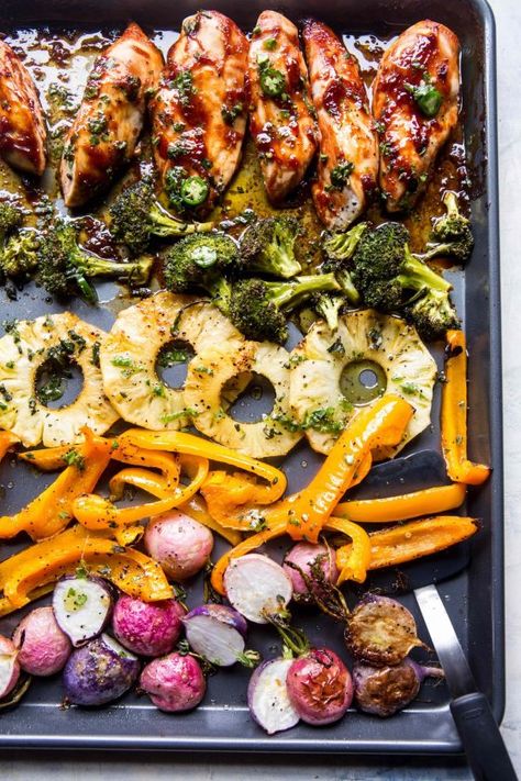 Sheet Pan Chicken, Sheet Pan Suppers, Sheet Pan Dinners Recipes, Spring Dinner, Recipe Sheets, Diner Recept, Smitten Kitchen, Pan Chicken, Pan Recipes