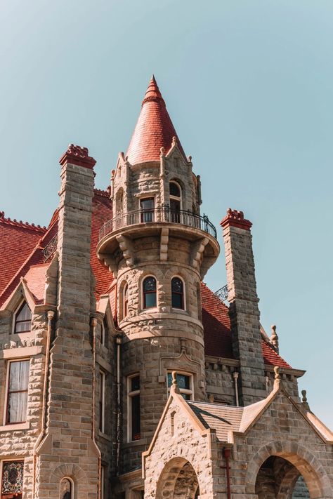 Victorian Era Castle, Heelshire Mansion, Victoria Canada Aesthetic, Victorian Castle Exterior, Alex Hillkurtz, Victoria Aesthetic, Magnificent Architecture, Craigdarroch Castle, Architecture References