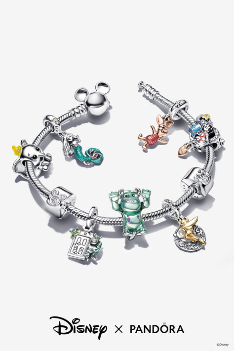 Always by your side. Celebrate International Friendship Day with iconic Disney x Pandora characters, who remind you of the true power of friendship. Disney Pandora, Pandora Disney Bracelet, Charms Pandora Disney, Pandora Disney World, Pandora Disney Collection, Charms Disney, Disney Pandora Bracelet, Disney Jewelry Bracelet, Pandora Charms Disney