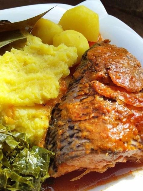 Rwandan Food, Ugandan Food, Plan Calendar, Nice Food, Home Meals, Restaurant Dishes, Frame Gallery, Restaurant Food, Fresh Fish