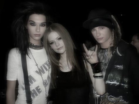 Tom And Avril Lavigne, Avril And Tom, Tokio Hotel And Avril Lavigne, Avril Lavigne And Tom Kaulitz, Bill Kaulitz With Fans, My Living Nightmare, Avril Lavigne Style, Kaulitz Twins, Tokyo Hotel