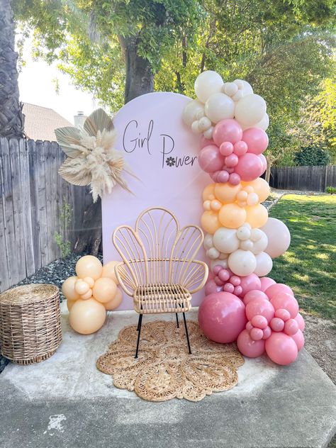 Girl Power Baby Shower Theme, Girl Power Baby Shower, Simple Baby Shower Backdrop, Hippie Baby Shower, Baby Dedication Party, Recuerdos Baby Shower, 1st Birthday Girl Decorations, Garland Backdrops, Wedding Backdrop Design