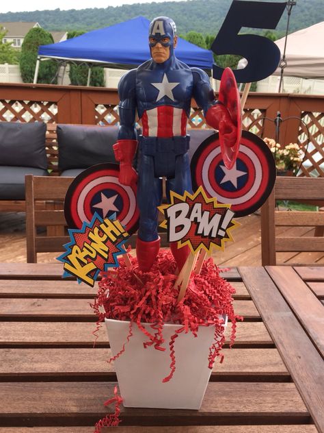 Avengers Birthday Centerpieces, Superhero Table Centerpiece, Captain America Centerpieces, Avenger Centerpieces, Superhero Party Centerpieces, Superhero Centerpiece Ideas Diy, Super Hero Centerpiece, Superhero Centerpiece Ideas, Avengers Centerpieces Ideas