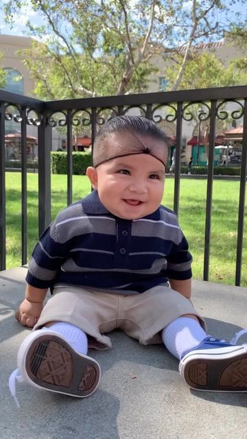 Bebe Cholo, Black And Mexican Babies, Hispanic Baby Boy, Boys Clothing Styles, Latino Baby, Hispanic Babies, Estilo Chola, Soccer Baby, Mexican Babies