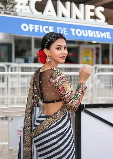 Cannes 2024: Assamese Actress, Aimee Baruah Proudly Represents Her Culture In A Gold 'Mekhela Sador' Mekhela Sador, Aaradhya Bachchan, Cannes 2024, Muga Silk, Twinkle Khanna, Braided Hairdo, Aishwarya Rai Bachchan, Braid Designs, Ranveer Singh