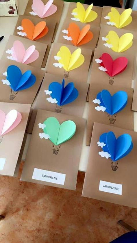 Valentines Bricolage, Diy Gifts For Mothers, Valentine Crafts For Kids, בר מצווה, Valentines School, Paper Towel Roll Crafts, Paper Hearts, Mothers Day Crafts, Easy Paper Crafts