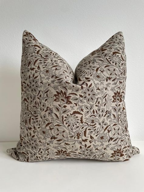 Block Printed Pillows, Brown Pillows, Organic Pillow, Visual Texture, 20x20 Pillow Covers, Decorative Cushion Covers, Hand Block Print, Block Printing Fabric, Organic Linens