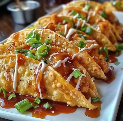 Apple Bees Wonton Chicken Tacos, Applebees Taco Wontons, Chicken Wonton Nachos, Apps For Dinner, Copycat Applebee's Chicken Wonton Tacos, Applebee's Wonton Tacos, Asian Wonton Tacos, Copycat Wonton Tacos Applebees, Won Ton Tacos Applebees Chicken Wontons