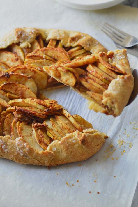 Apple Gallette Recipe Ina Garten, Open Face Apple Pie Recipe, Galette Recipe Desserts, Apple Pie Tarts, Apple Pie Recipe Easy, Apple Galette, Easy Puff Pastry, Make From Scratch, Galette Recipe