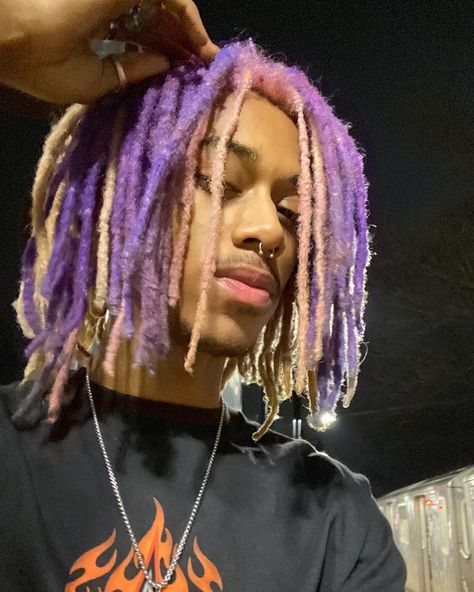 Blonde Hair Dyed Black, Purple Dreads, Dyed Dreads, Black Boy Hairstyles, Colored Dreads, Pink Dreads, Boys Colored Hair, Fav Hairstyles, Dreadlocks Men