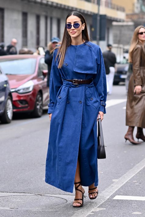 Coats Outfits, Fall Denim Trends, Tamara Kalinic, Exercise Fashion, White Knee Length Dress, Street Style Fall Winter, Denim Street Style, Trend 2024, Fashion Forecasting