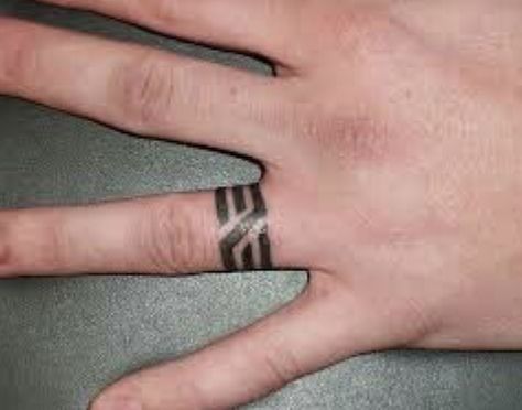 Finger Tattoos For Guys, Best Finger Tattoos, Finger Tattoos For Men, Men Finger Tattoos, Engagement Tattoos, Wedding Ring Finger Tattoos, Tattoo Rings, Wife Ring, Ring Tattoo Designs