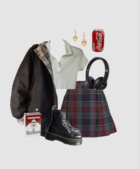 Rory Gilmore Summer Outfits Inspiration, Summer Outfits Rory Gilmore, Rory Gilmore Inspired Outfits Summer, Rory Gilmore Style Outfits Summer, Rory Gilmore Lookbook, Rory Gilmore Backpack, Rory Gilmore Aesthetic Outfits Summer, Fontaine Outfits, Rory Gilmore Style Season 1