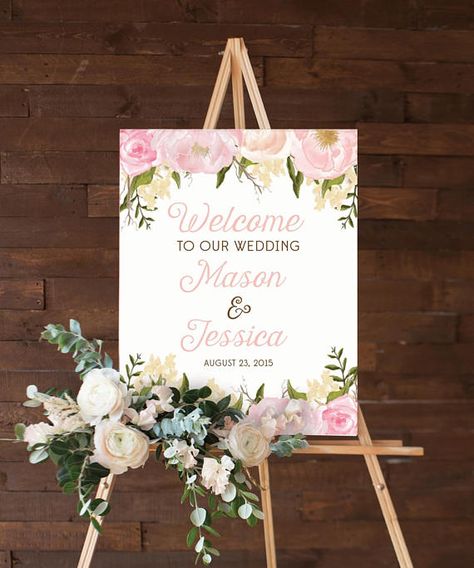 Welcome Party Ideas, Bridal Shop Ideas, Decoration Evenementielle, Vintage Bridal Shower, Wood Wedding Signs, Pink Bridal Shower, Bridal Shower Welcome Sign, Rustic Bridal, Bridal Shower Rustic