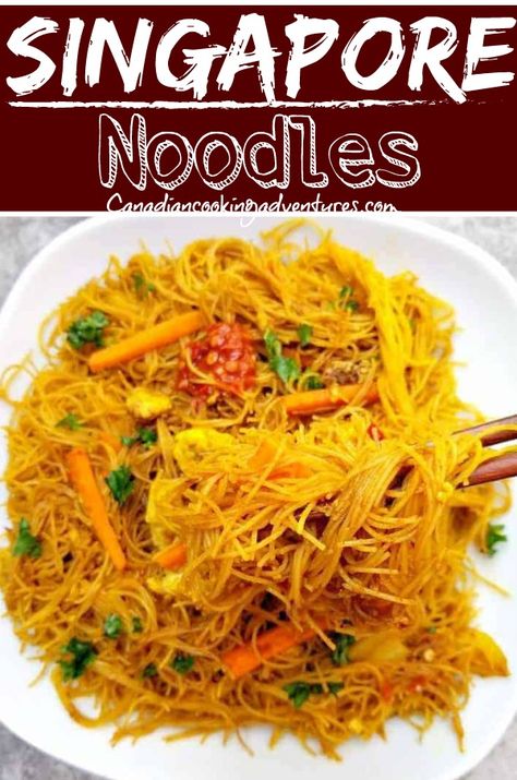 Curry Singapore Noodles, Easy Singapore Noodles Recipe, Singapore Noodles Recipe, Easy Asian Dishes, Vermicelli Recipes, Rice Noodle Recipes, Singapore Noodles, Asian Dish, Asian Noodle Recipes