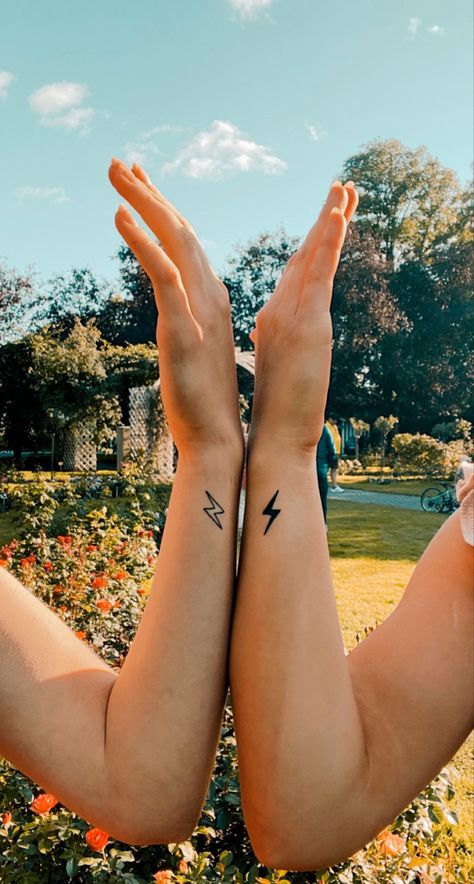 Best friend lightning tattoo idea Same But Different Matching Tattoo, Cute Tattoos Matching Best Friends, Best Friend Lyric Tattoos, Firecracker Tattoo Ideas, Simple Tattoos For Friends, Lighting Bolt Tattoo Women, Best Friend Simple Tattoos, Lightning Bolt Hand Tattoo, Lightning Heart Tattoo