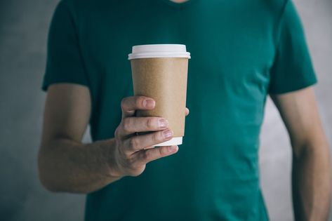 Holding A Coffee Cup Pose, Holding Coffee Cup Reference, Hand Holding Cup Reference, Holding Cup Reference, Hand Holding Coffee Cup, Hand With Coffee, Hand Holding Cup, Visual Drawing, Business Foto