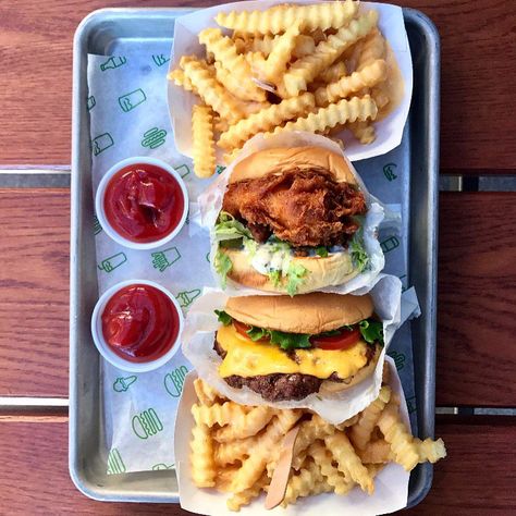 The Best Burger, Tumblr Food, Shake Shack, Food Goals, 5 Things, Food Cravings, Junk Food, Aesthetic Food, Savoury Food