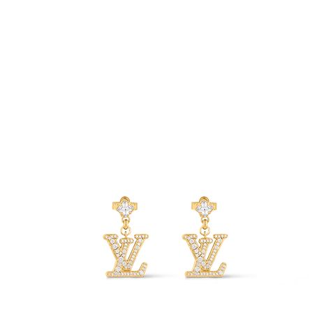 Lady LV Earrings S00 - Women - Fashion Jewelry | LOUIS VUITTON ® Louis Vitton Jewelry, Louis Vuitton Accessories Jewelry, Luis Vuitton Outfits, Bougie Closet, Lv Earrings, Fake Aesthetic, Lv Jewelry, Louis Vuitton Earrings, Princess Life