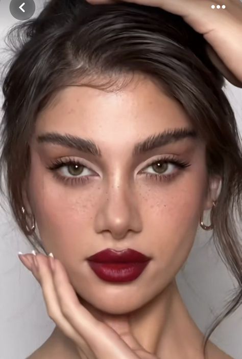 Makeup With Dark Red Lipstick, Makeup Looks For Wine Red Dress, Dark Red Dress Makeup Look, Prom Burgundy Makeup, Berry Red Lips, Dark Berry Aesthetic, Red Wine Lipstick Makeup, Dark Red Dress Makeup, Berry Lip Color