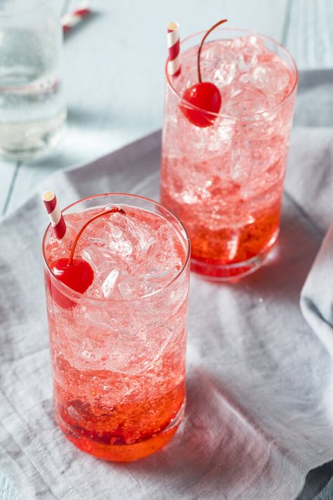 Shirley Temple Cocktail - Made with grenadine, ginger ale, ice, maraschino cherry or orange slice | CDKitchen.com Dirty Shirley Recipe, Shirley Temple Recipe, Shirley Temple Drink, Dirty Shirley, Cherry Vodka, Cherry Cocktail, Cocktail And Mocktail, Cherry Flavor, Maraschino Cherry