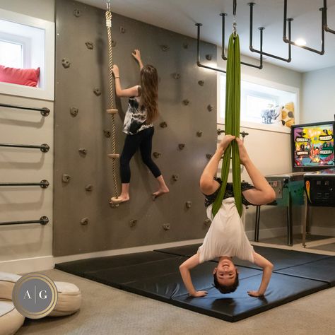 Climbing Decor, Luxury Basement, Home Climbing Wall, Indoor Jungle Gym, Indoor Playroom, Climbing Walls, Basement Gym, Basement Playroom, Gym Room At Home