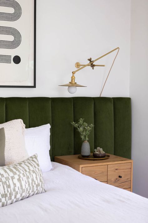 Green Fabric Headboard, Green Bedframe Aesthetics, Funky Guest Bedroom, Green Bedhead, Mid Century Modern Guest Room, Green Mid Century Modern Bedroom, Funky Headboards, Fun Guest Bedroom Ideas, Mid Century Eclectic Bedroom