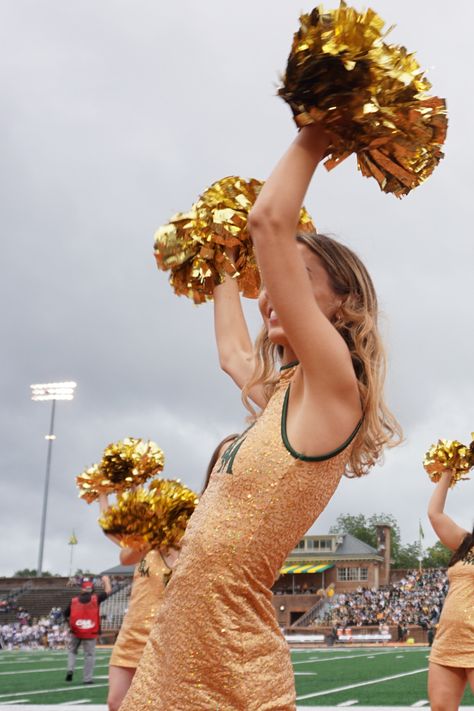 Pom Dancer Aesthetic, School Dance Team Aesthetic, Dance Team High School, William And Mary Aesthetic, College Dance Team Aesthetic, High School Dance Team Aesthetic, Highschool Dance Team, Dance Team Aesthetic, William And Mary College