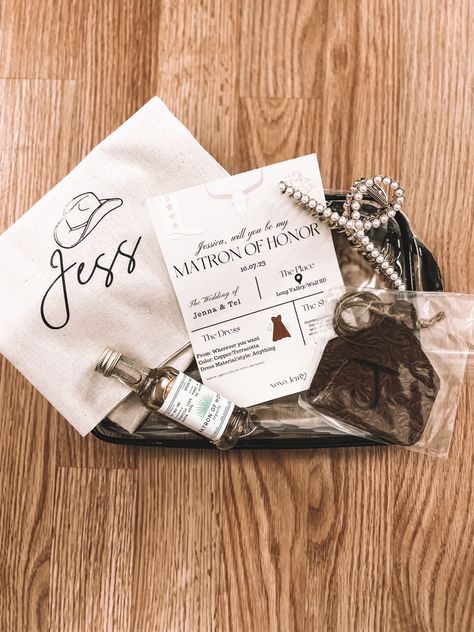 Bridesmaid Proposal Country Theme, Western Bridesmaid Proposal Ideas, Cowgirl Bridesmaid Proposal, Western Maid Of Honor Proposal, Officiant Proposal Ideas Women, Western Wedding Bridesmaids Proposal, Bridesmaid Proposal Country, Bridesmaid Proposal Rustic, Western Groomsmen Proposal