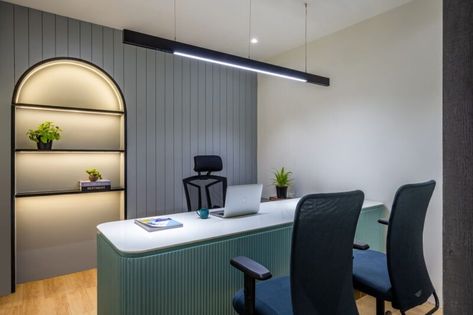 Institution Interior | Atelier Aztec | Surat - Interiorlover Hospital Cabin Interior, Hospital Table Design, Small Office Cabin Interiors, Office Panelling Design, Cabin Table Design, Office Cabin Interiors, Office Table Design Small Spaces, Office Themes Ideas Decor, Modern Office Cabin Design