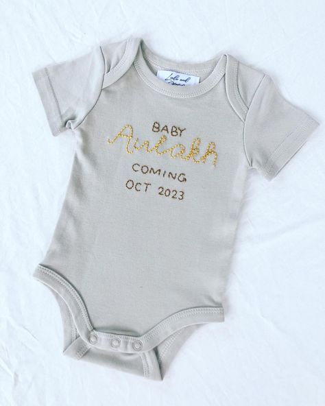 Our hand embroidered personalised onesies are 100% cotton and SO soft with snap closure buttons. They are super cute and a staple in your babies wardrobe. They are the perfect idea for pregnancy announcements, photo props for your social media, baby showers and so many more! Onsie Embroidery, Onesie Announcement, Embroidered Onesie, Announcement Onesie, Pregnancy Announcement Onesie, Personalized Onesie, Pregnancy Announcements, Baby Coming, Cotton Romper