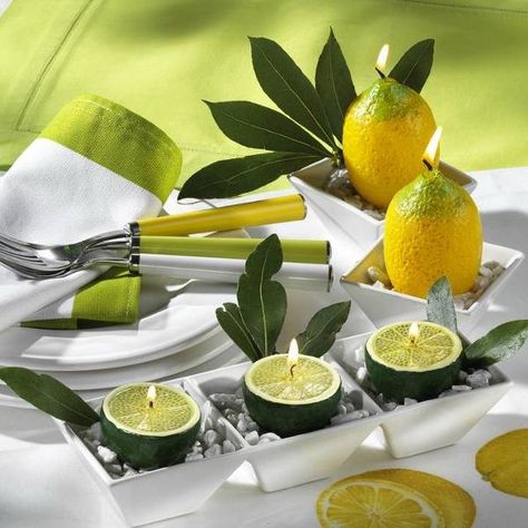 30 Bright Home Decorating Ideas Bringing Yellow Color and Lemons into Decor Summer Candle Centerpieces, Lilin Aroma, Pinecone Flowers, Summer Table Decorations, Summer Tablescapes, Green Color Combinations, Floating Candle, Summer Candles, Lemon Decor