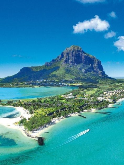 Island Wallpaper, Mauritius Island, Vacation Places, Beautiful Places To Travel, Best Places To Visit, Beautiful Places To Visit, Travel Inspo, Mauritius, Vacation Destinations