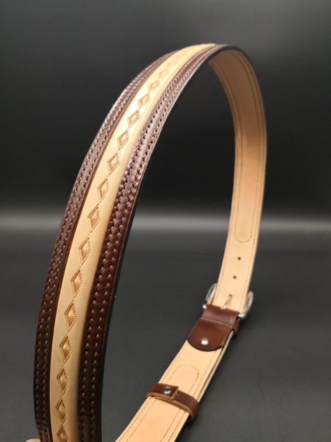 Mens Belts Fashion, Leather Creations, Leather Tooling Patterns, Tooling Patterns, Handmade Leather Belt, Leather Ideas, Belt Brown, Belt Leather, Belt Design