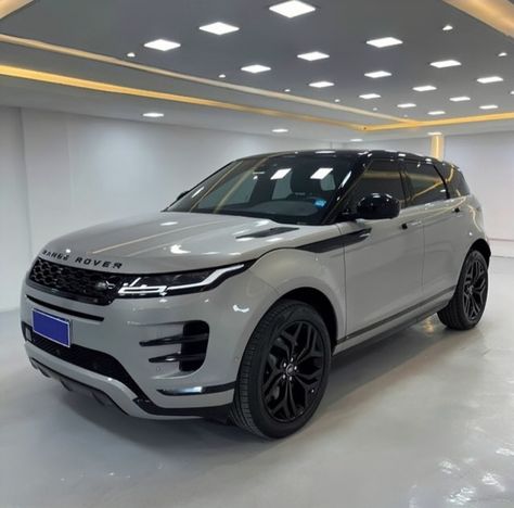 Most Luxurious Car, Dream Cars Range Rovers, Cars Tattoo, Range Rover Car, Luxury Cars Range Rover, Cars Drawing, Aesthetic Cars, Cars Aesthetic, Grey Car