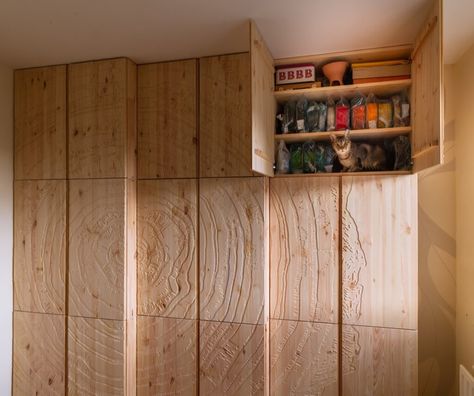 A beautiful design idea for the IVAR cabinet with doors - IKEA Hackers Ivar Cabinet Hack, Small Cnc Machine, Ivar Ikea Hack, Ikea Office Furniture, Ivar Cabinet, Ikea Deco, Ivar Vikings, Cabinet Hack, Ikea Ivar Cabinet