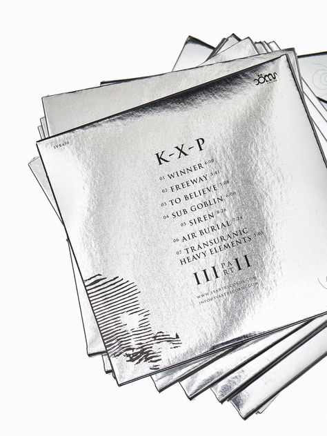 Silver Foil Invitation, Chrome Branding, Metallic Graphic Design, Luxury Beauty Packaging, Mirror Packaging, Grey Packaging, Foil Tags, Hang Tag Design, Manual Design