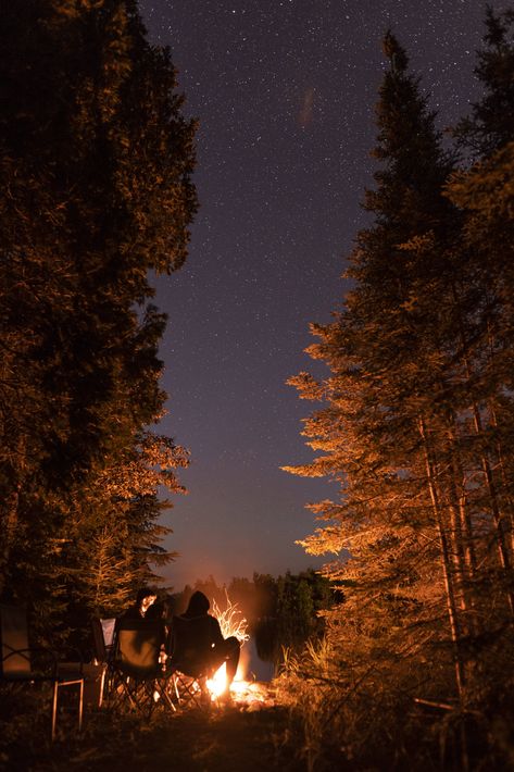 Stories by the campfire. Tobermory ON Canada Halloween Lights Decorations, Camping Vibes, Camping Aesthetic, Camping Photography, Halloween Lights, Adventure Photography, Photo Couple, Camping Life, Go Camping