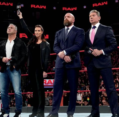 Shane McMahon Stephanie McMahon Vince McMahon & Triple H Mcmahon Family, Shane Mcmahon, Stephanie Mcmahon, Wwe Legends, Vince Mcmahon, True Love Stories, Wwe Champions, Triple H, Professional Wrestling