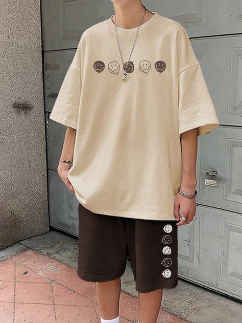 Cute Mens Outfits Summer, Simple Aesthetic Outfits For Men, Aesthetic Tshirt Men, Mens Fashion Pastel, Mens Clothing Styles Casual Outfits For Men Summer, Cute Guy Clothes, T Shirt Aesthetic Outfits, Soft Outfits Men, Aesthetic Boy Clothes