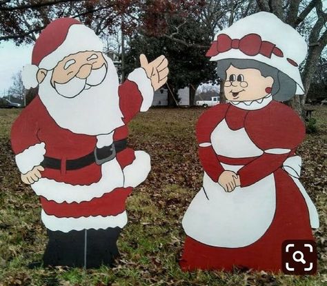 Christmas Santa and Mrs. Claus wood Yard Decoration #Unbranded Christmas Yard Decor, Christmas Outside, Patio Art, Christmas Garden Decorations, Wood Yard Art, Christmas Cutouts, Lawn Decorations, Christmas Yard Art, Decorative Garden Stakes