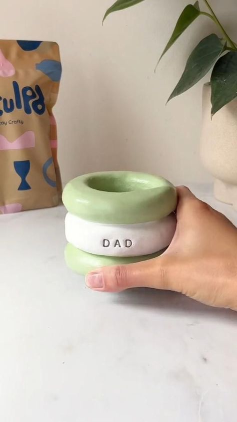 Father's Day Items, Father's Day Items for Him, Dad Items, Father's Day Concepts, DIY Father's Day Reward- #dad #Day #DIY #Fathers #Gift #Gifts #Ideas Check more at https://howcandothis.com/diyideas/fathers-day-items-fathers-day-items-for-him-dad-items-fathers-day-concepts-diy-fathers-day-reward/ Air Dry Clay Coasters, Clay For Kids, Crayola Air Dry Clay, Supplies For School, Clay Coasters, Bulk Craft Supplies, Easy Clay Sculptures, Clay Pen, Diy Father's Day