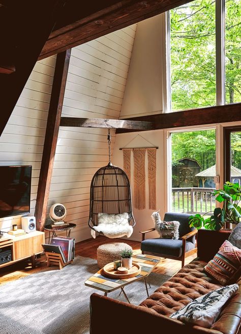 7 Spectacular A-Frame Airbnb Homes You Can Stay In | by Ashlea Halpern | Airbnb Magazine | Medium Log Cabin Loft Ideas Spaces, Adirondack Interior Design, A Frame Home Decor, A Frame Cabin Renovation, A Frame Cabin Living Room, Airbnb Home Design, A Frame Cabin Design, A Frame House Decor, Cabin In The Woods Decor