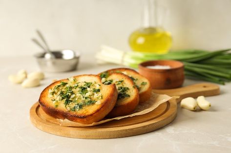 Toast Bread, Homemade Products, White Bread, Garlic Bread, Premium Photo, Appetizer, Food Photography, Garlic, Toast